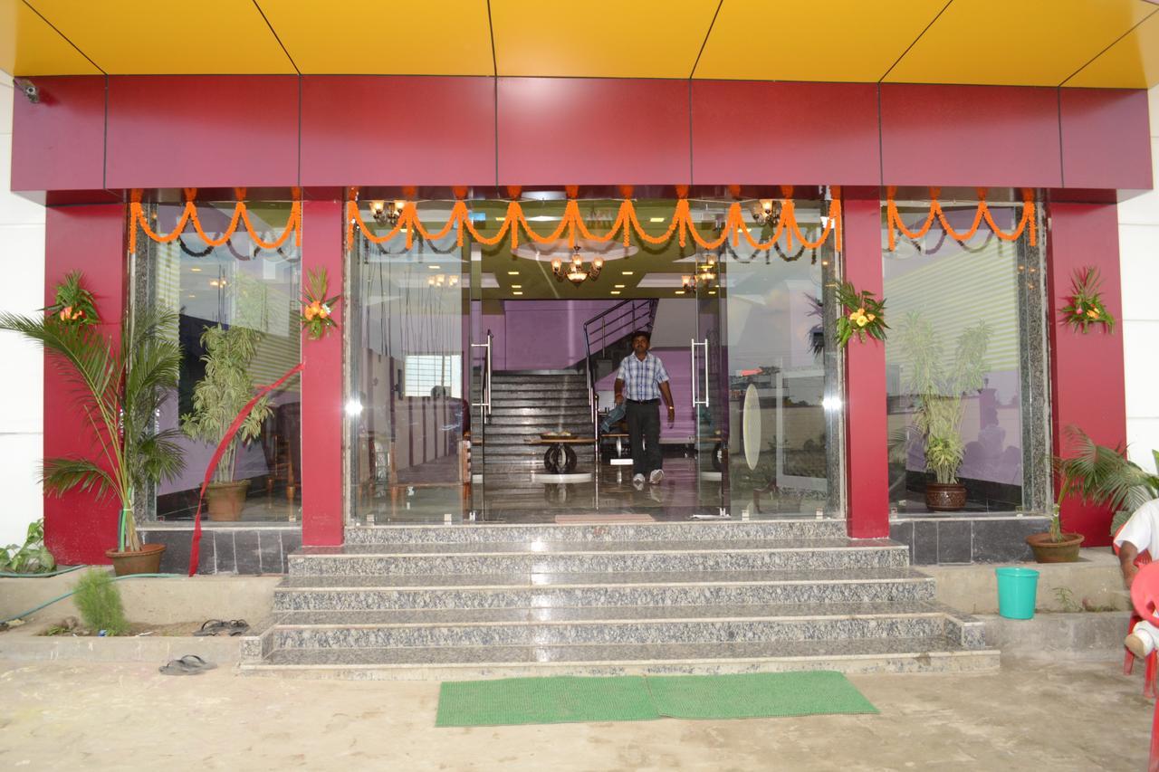 Hotel Sanchita Palace Forbesganj Exterior foto